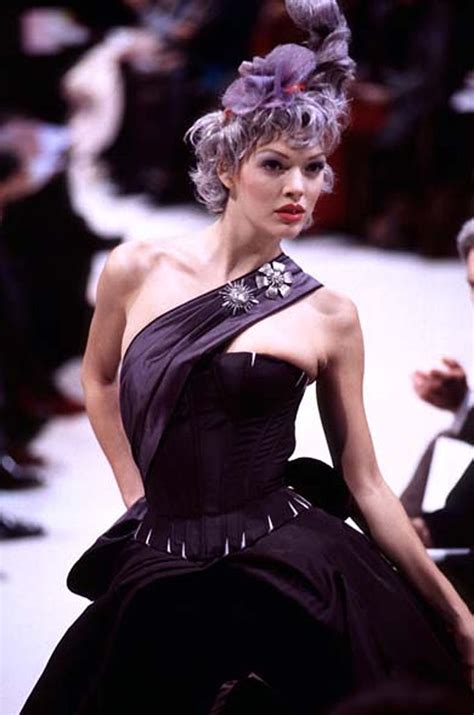 givenchy s/s 1996 haute couture|givenchy fashion show 1996.